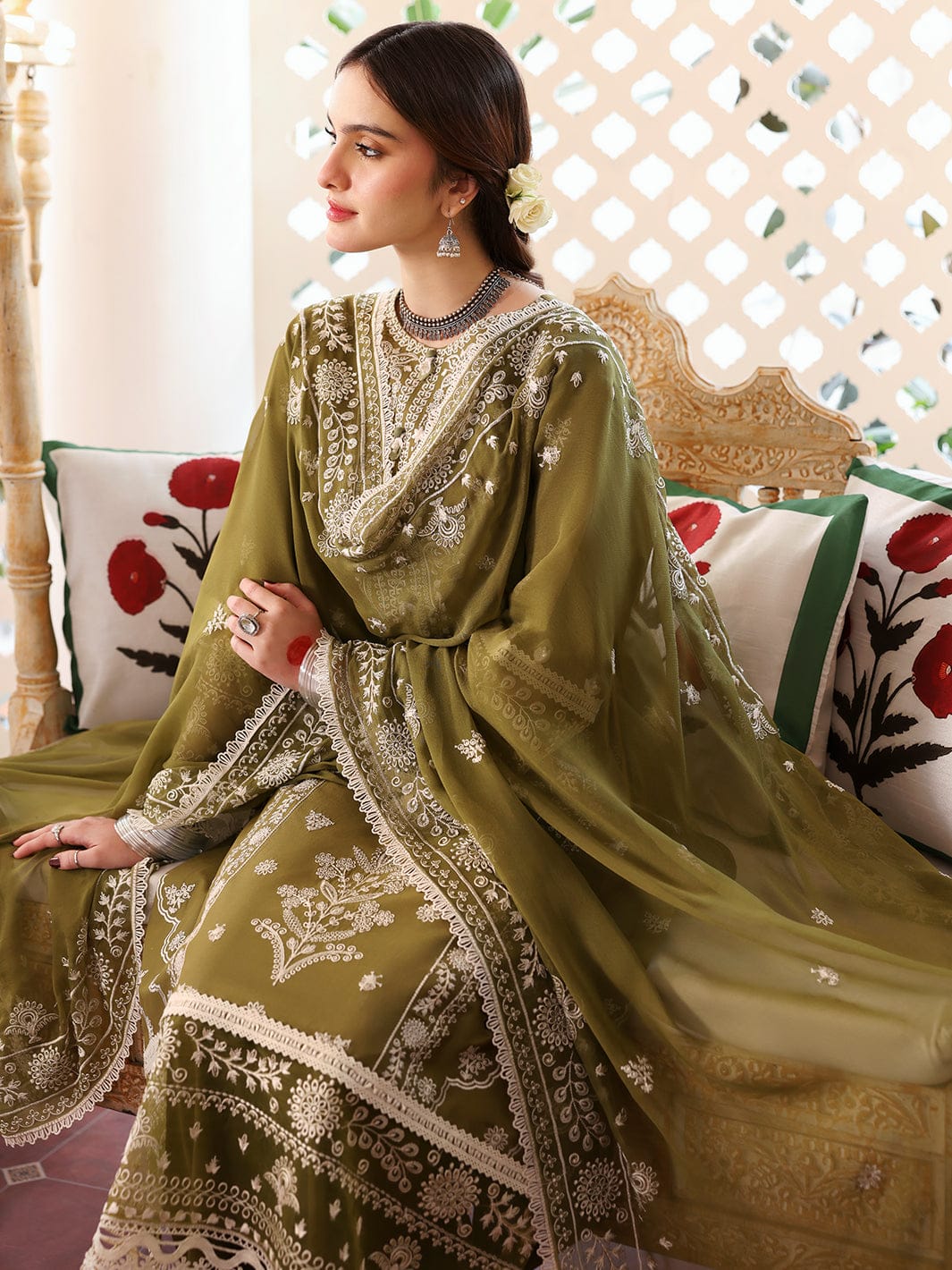 MR-590 lawn - Signature Collection